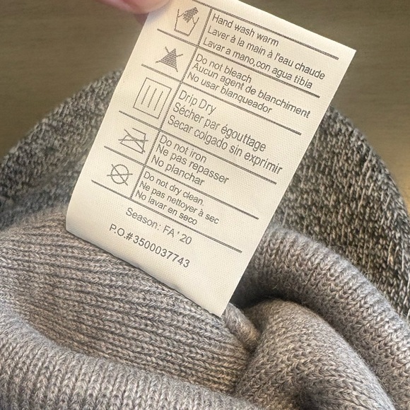 Two Carhartt Beanie Hats Crossfit Knoxville Embroidered Logo NWOT Gray - Picture 7 of 8